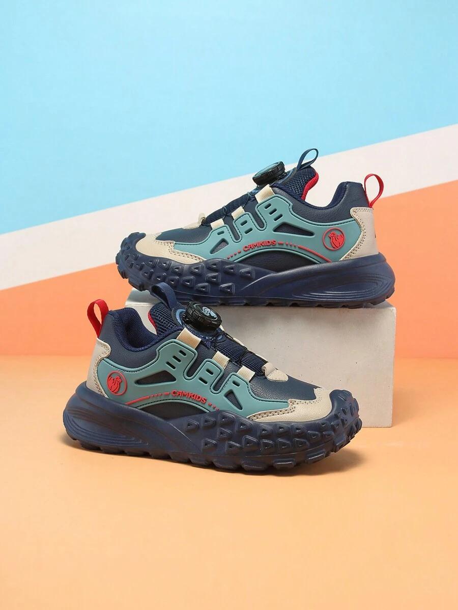 niebieskie buty sportowe