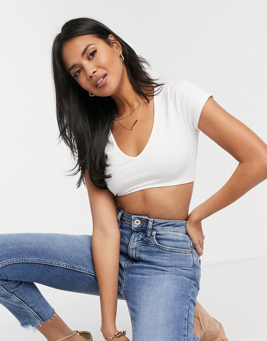 BIAŁY KRÓTKI TOP V-NECK