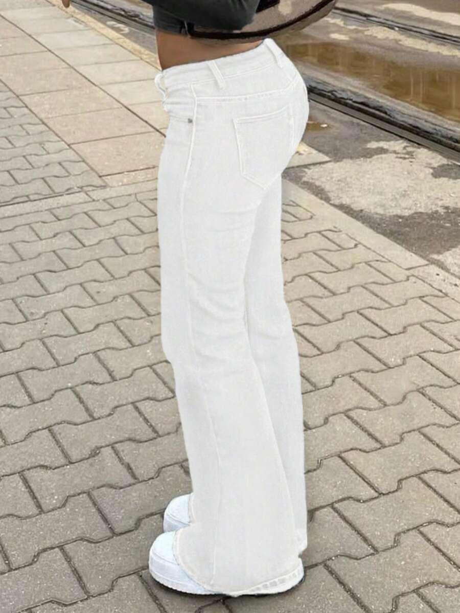 BIAŁE SPODNIE JEANS