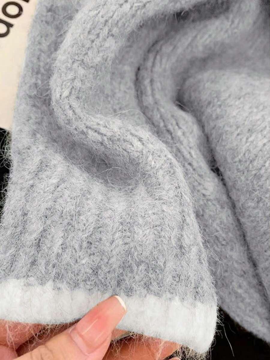 SWETER KLASYCZNY W KOLORZE SZARYM