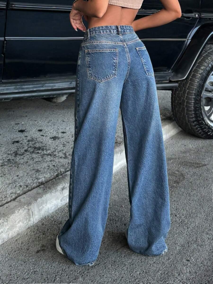 niebieskie spodnie jeans szerokie nogawki