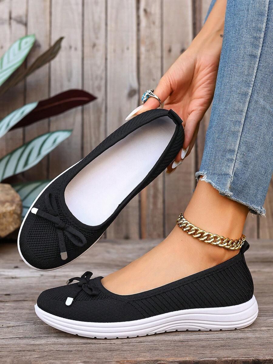 czarne buty sportowe