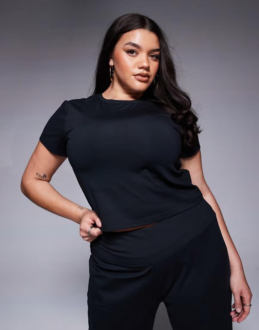 CZARNA BLUZKA BASIC