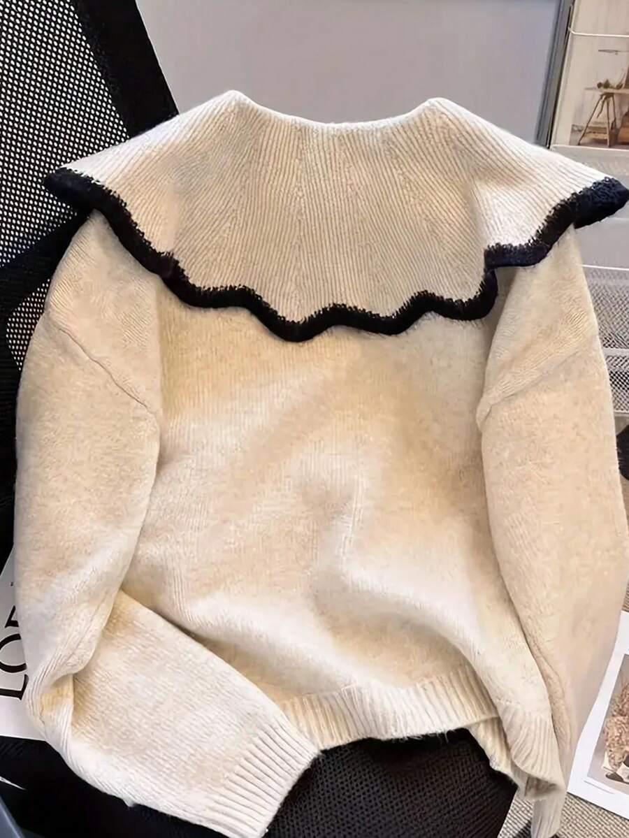 beżowy sweter guziki 