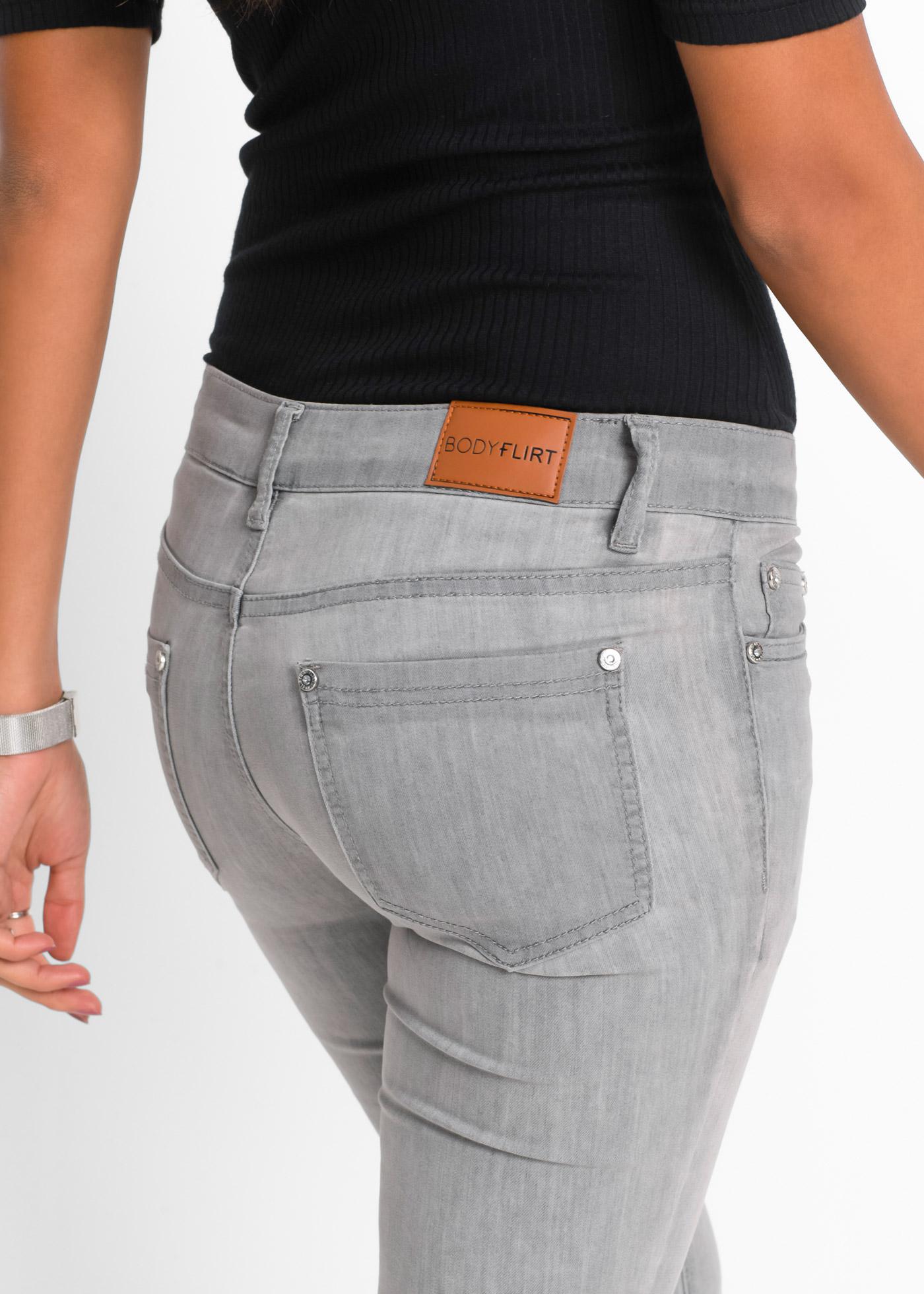 JEANSY PROSTE DAMSKIE