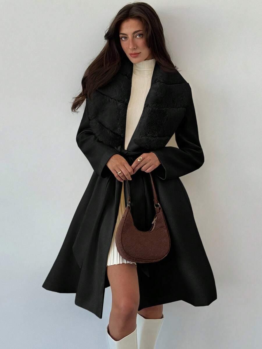 CZARNY PŁASZCZ FUTERKO