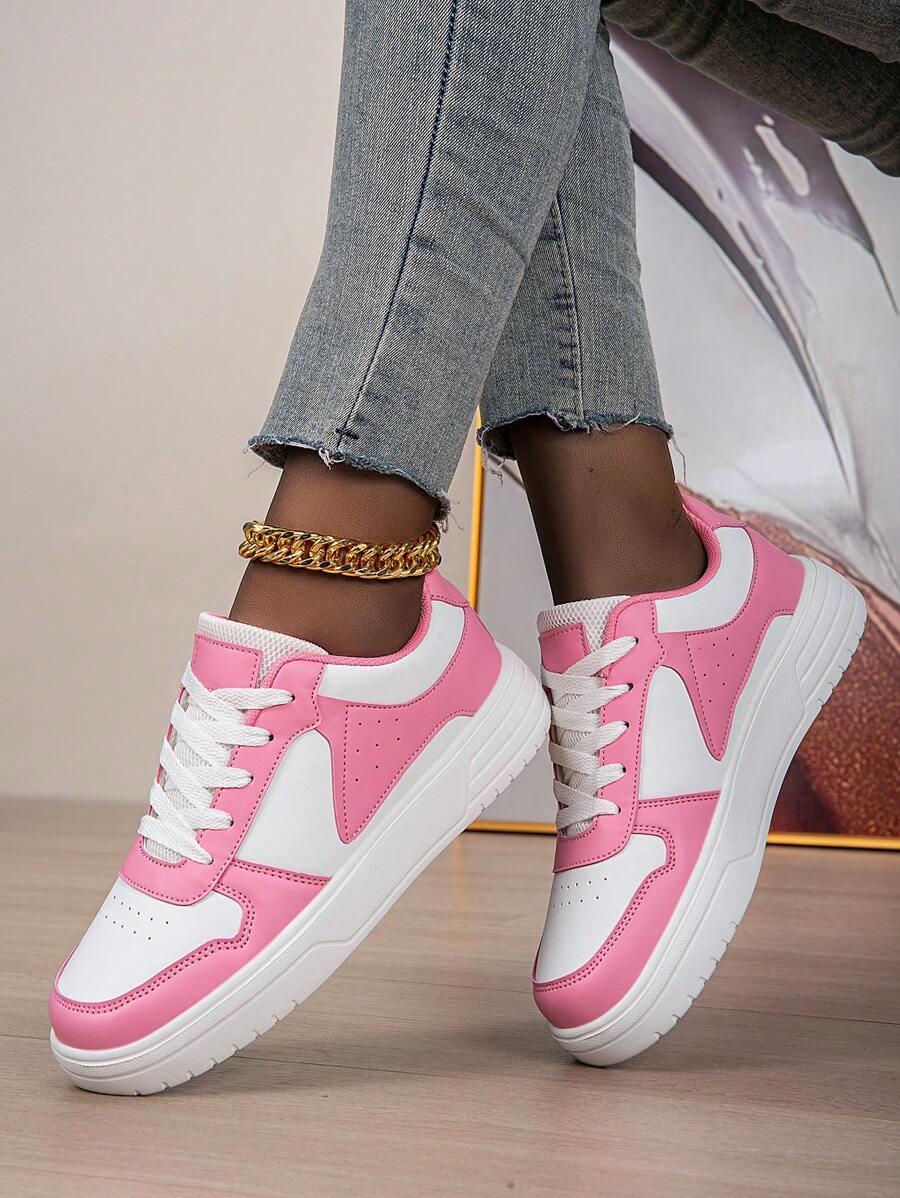 różowe buty sportowe