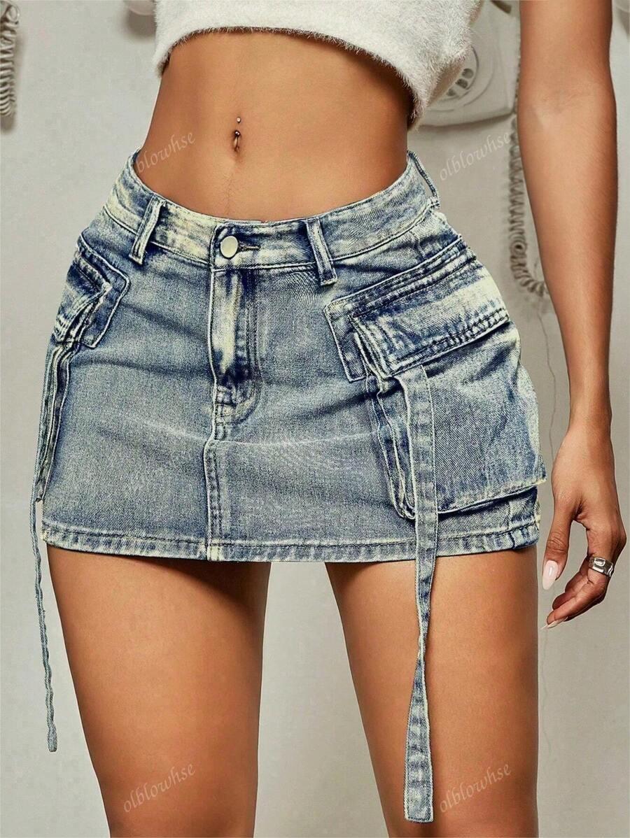 niebieska jeansowa mini spódnica
