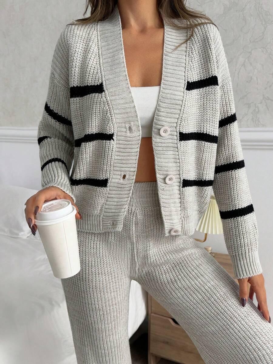 SWETER SPODNIE KOMPLET 