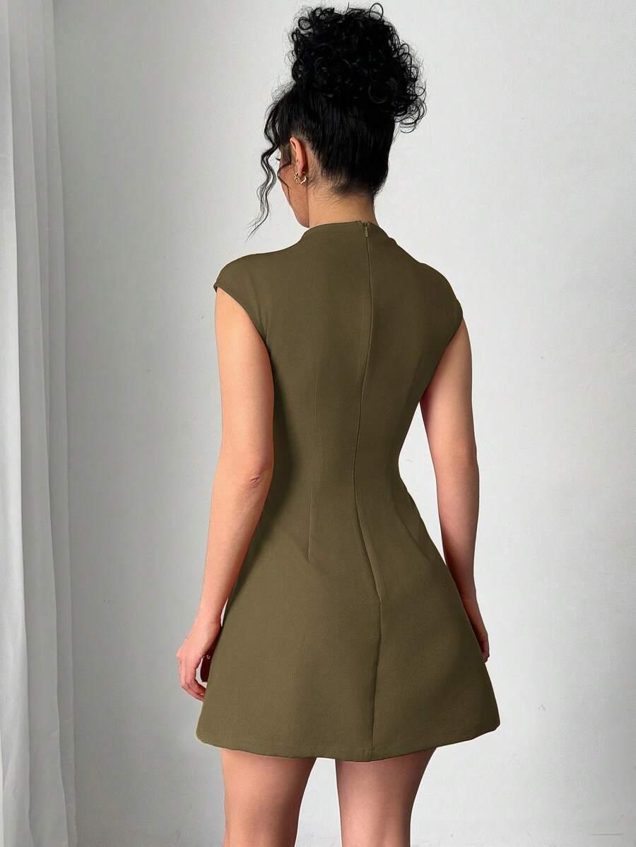 zielona mini sukienka rozkloszowana