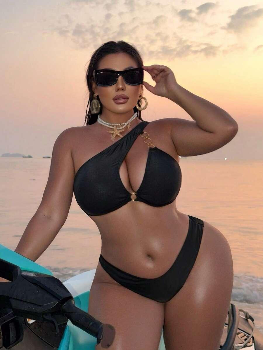czarna góra od bikini