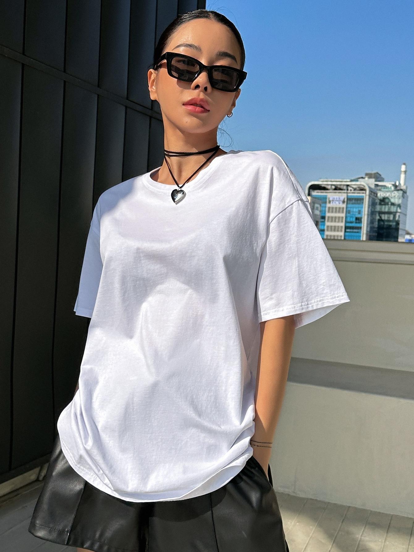 BIAŁY T-SHIRT OKRĄGŁY DEKOLT
