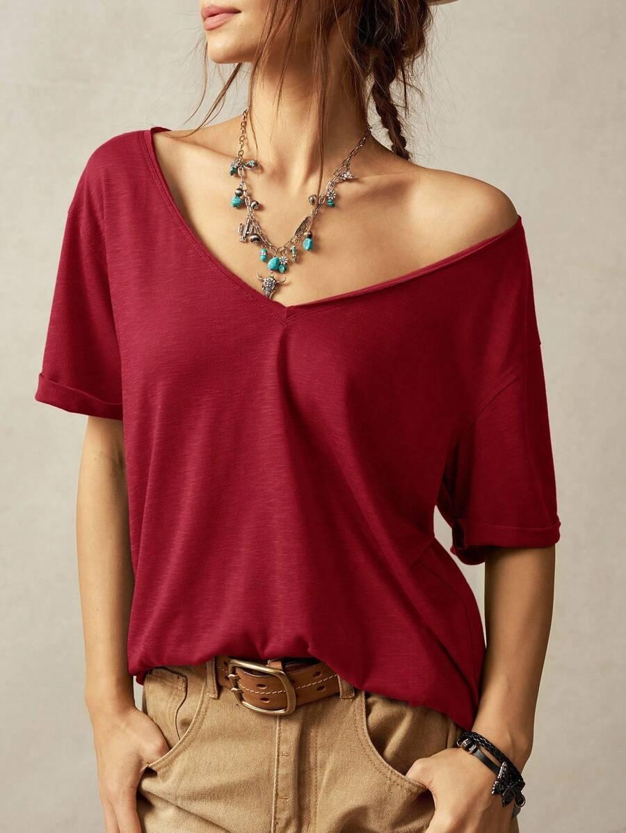 czerwony t-shirt v-neck