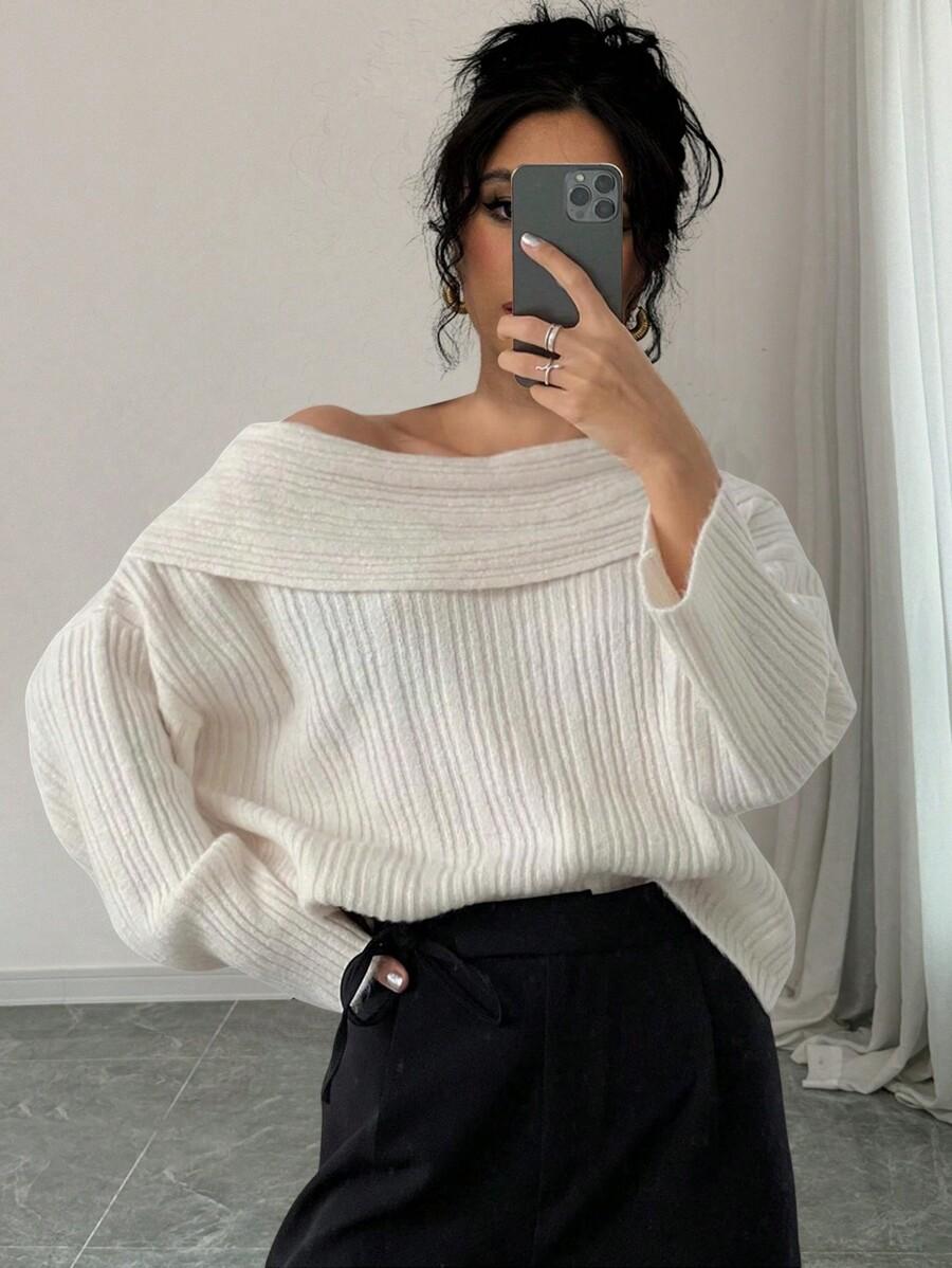  SWETER Z ODKRYTYMI RAMIONAMI