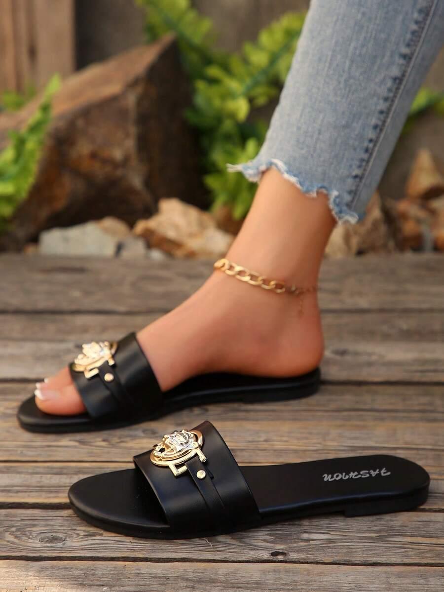 CZARNE KLAPKI CASUAL