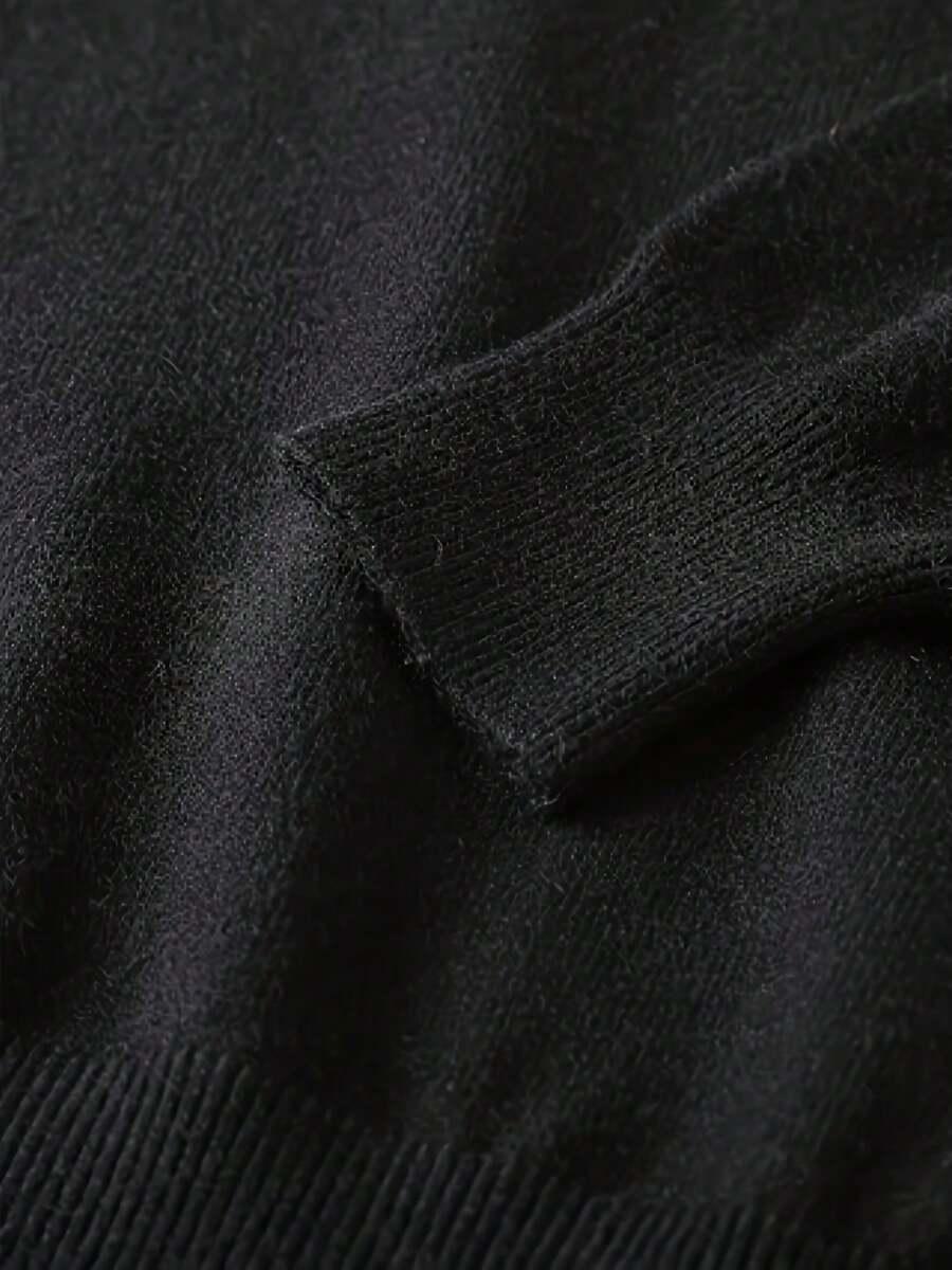 czarny sweter golf