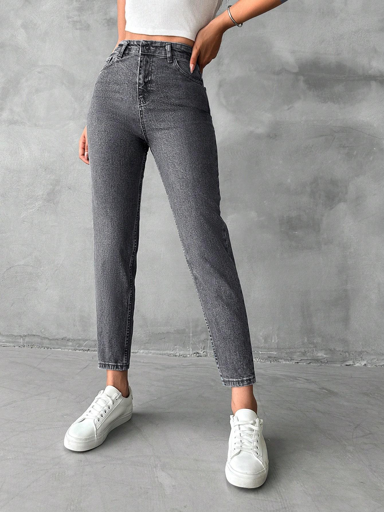 proste spodnie jeans z wysokim stanem wash effect