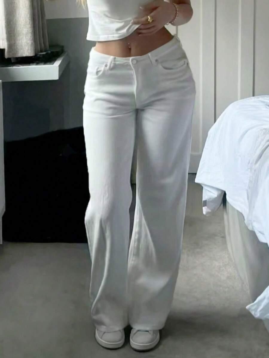 BIAŁE SPODNIE JEANS