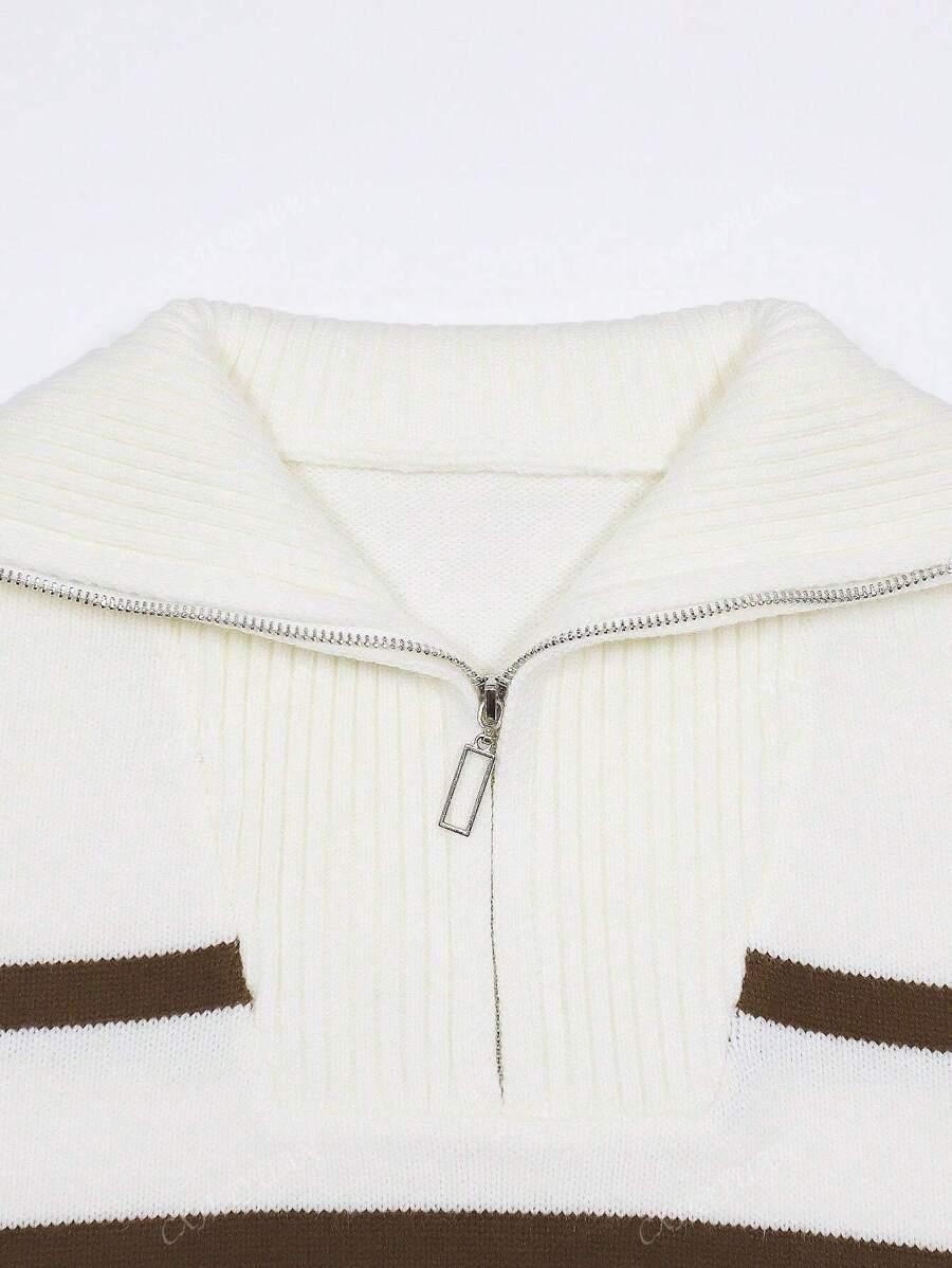 SWETER WZÓR PASKI ZAMEK