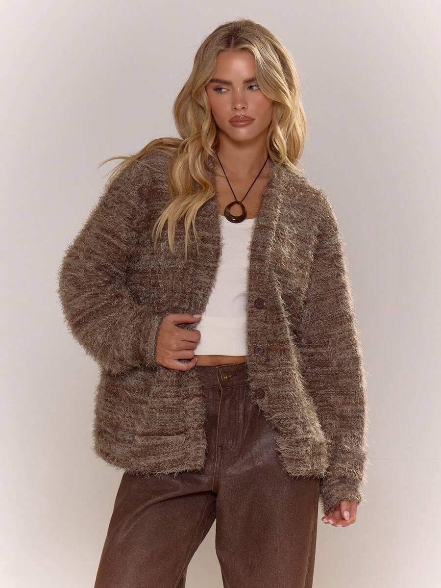 brązowy rozpinany sweter 