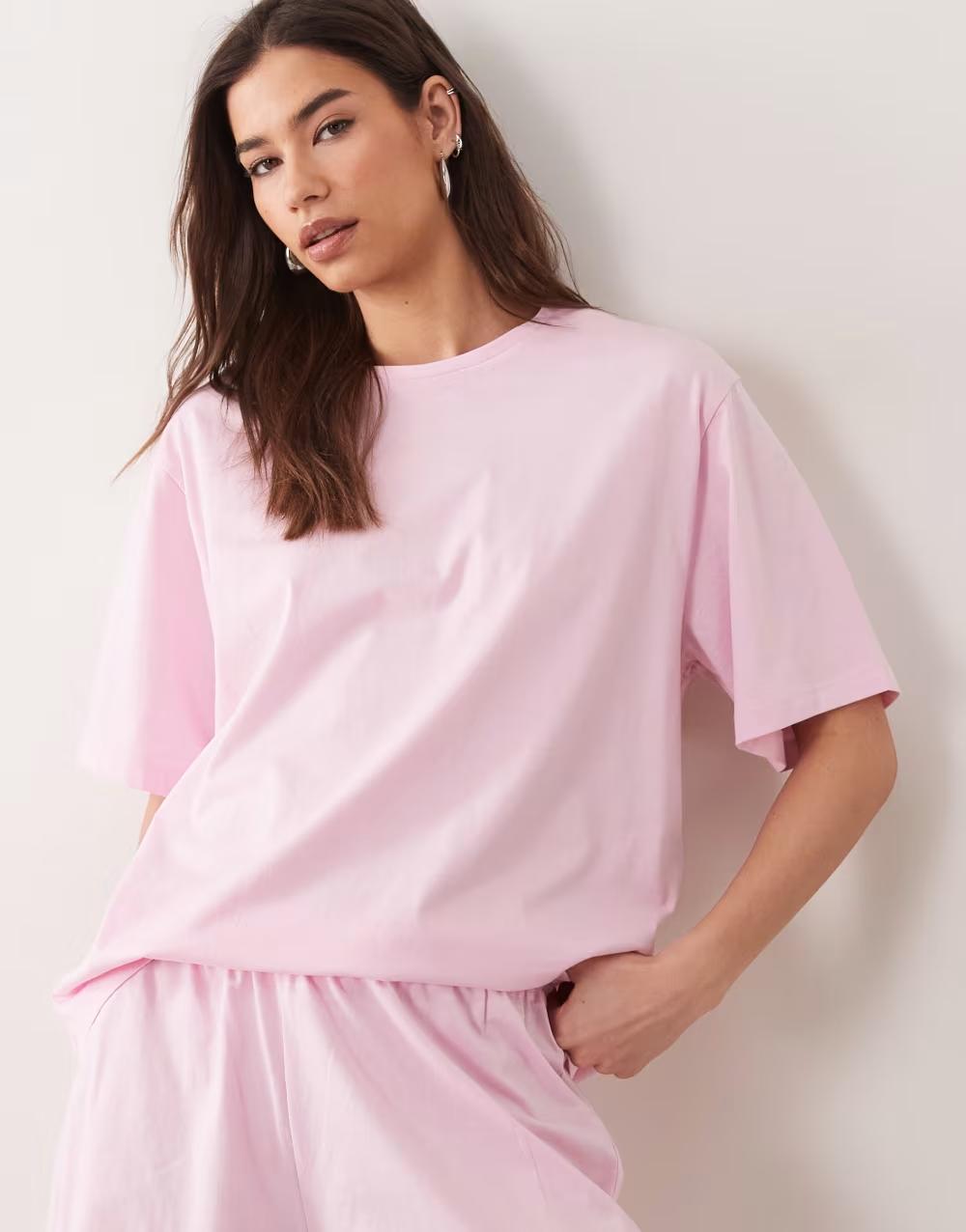 różowy luźny bawełniany t-shirt góra od piżamy