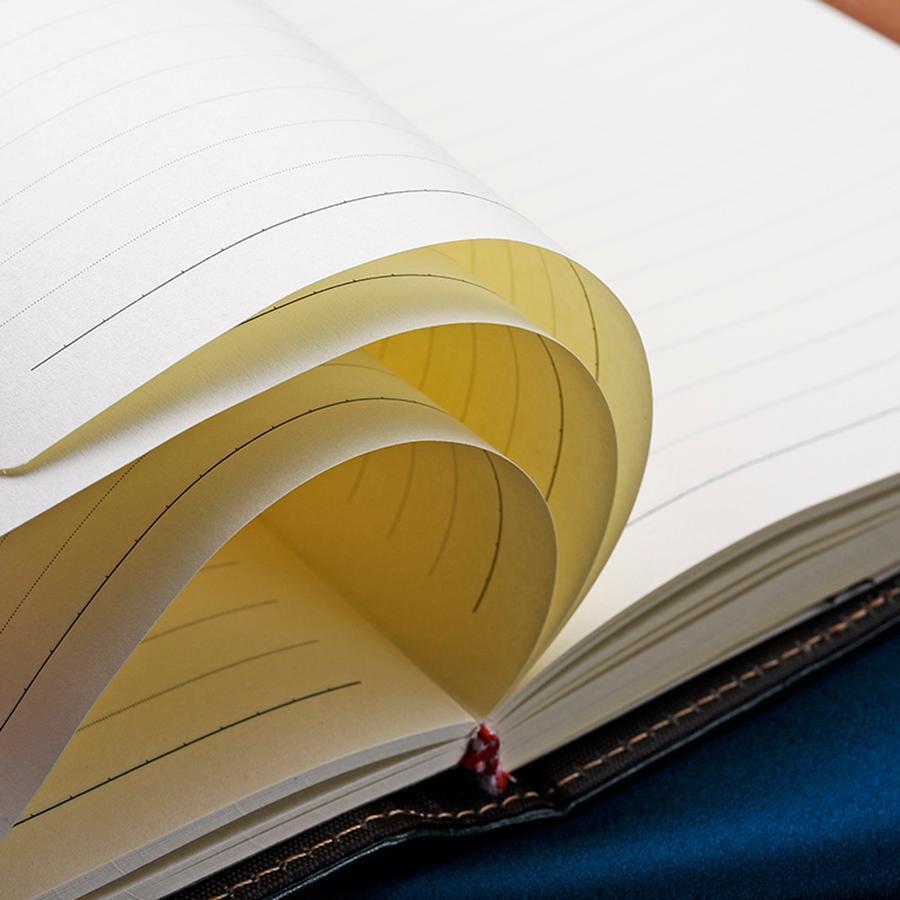 czarny notes zdobienie