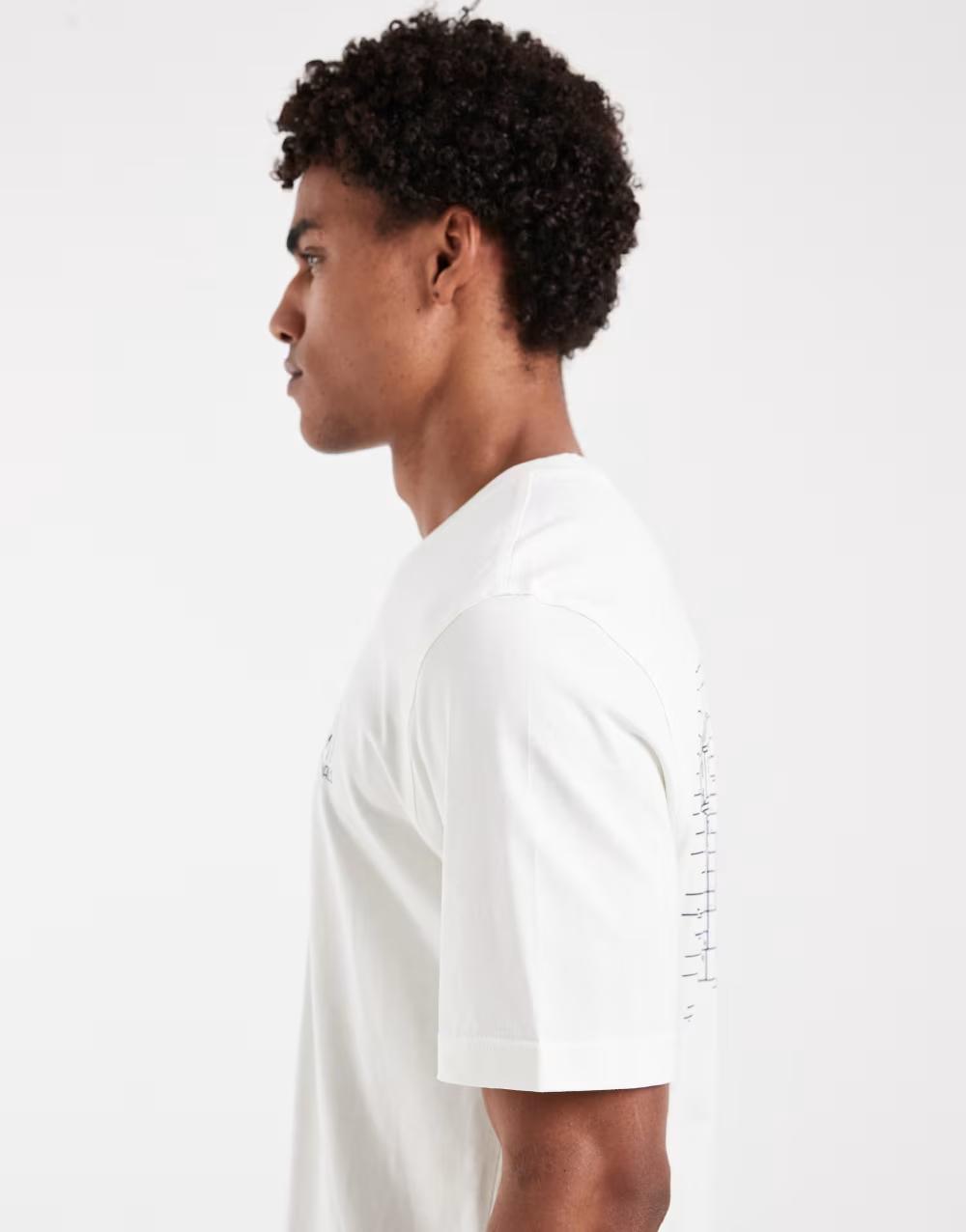 biały t-shirt nadruk logo