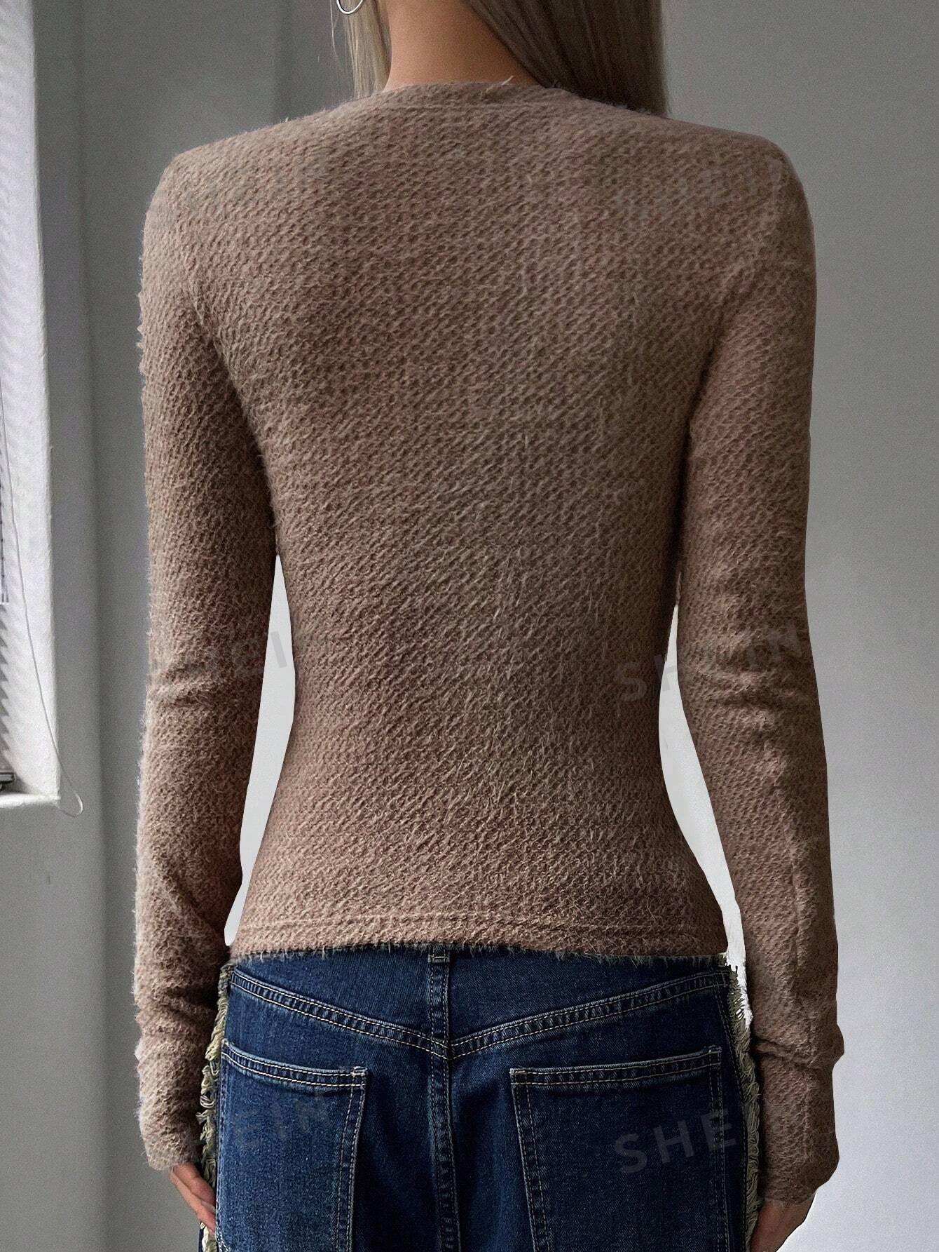 sweter z okrągłym dekoltem długi rękaw fluffy