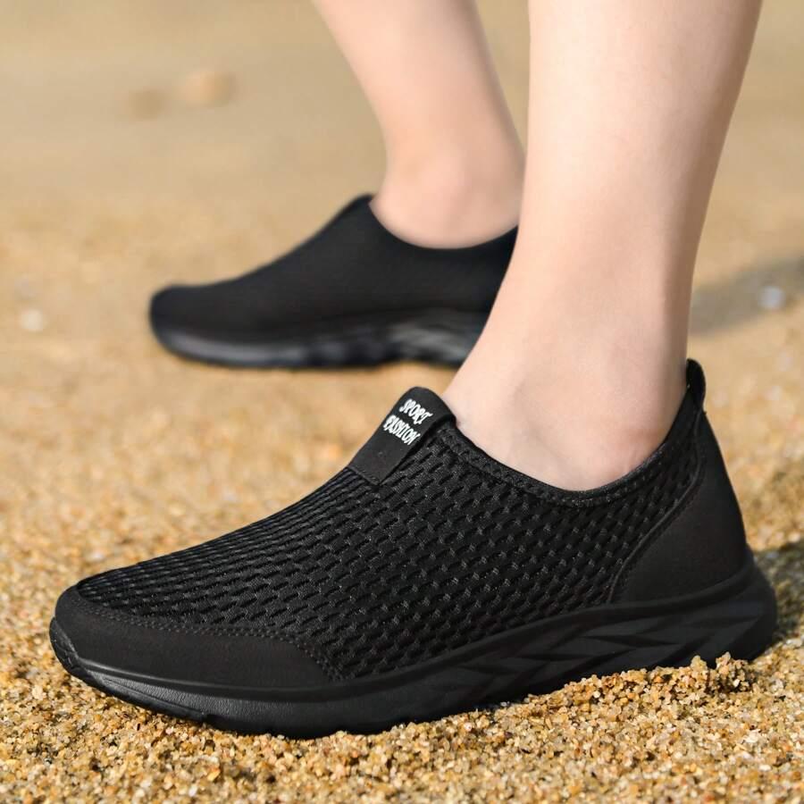 czarne buty sportowe