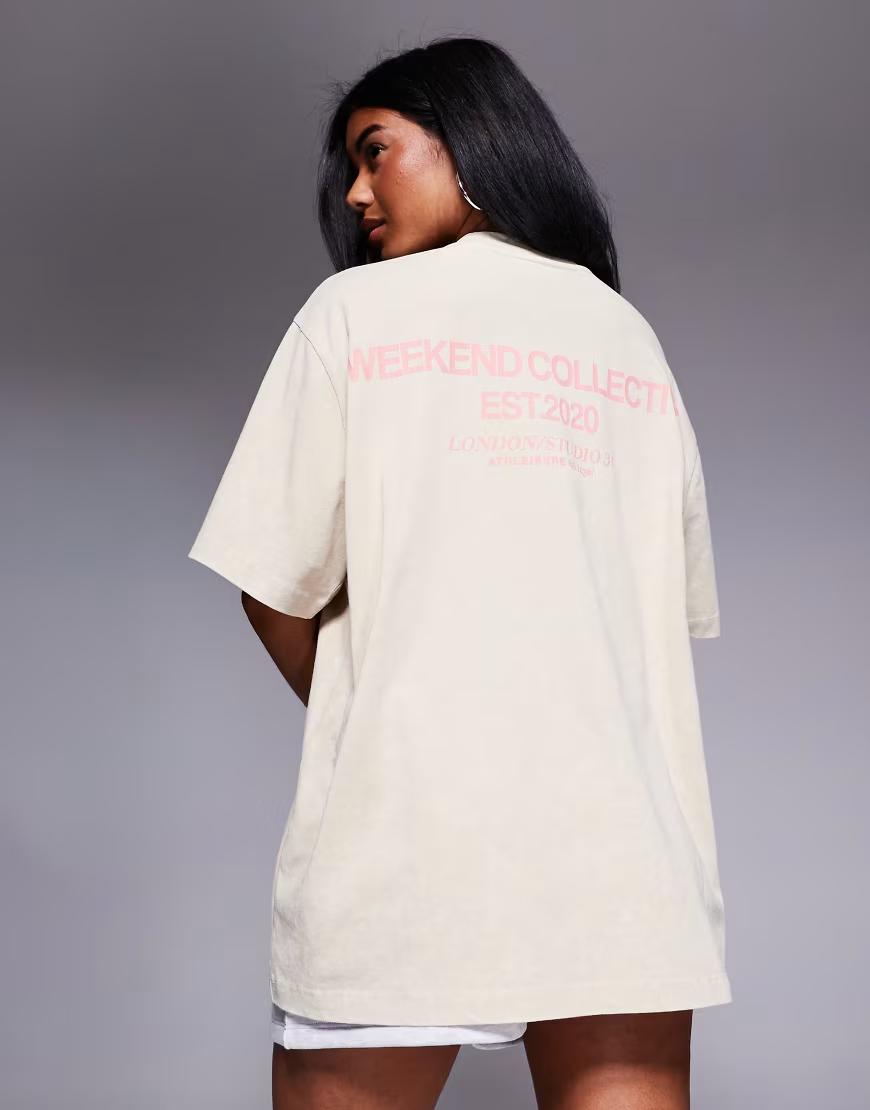 BEŻOWY T-SHIRT OKRĄGŁY DEKOLT