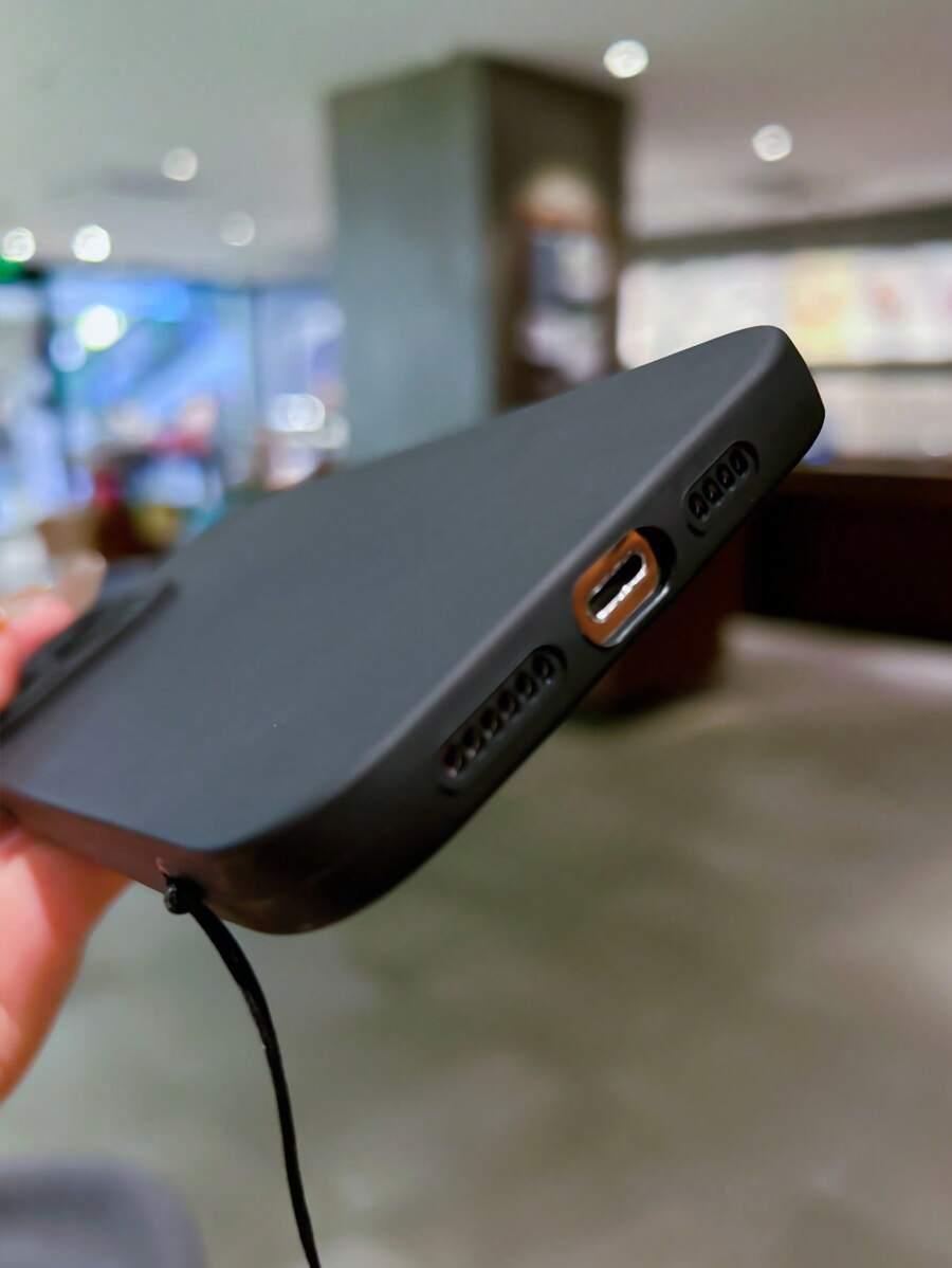 ETUI NA TELEFON IPHONE 17 PRO