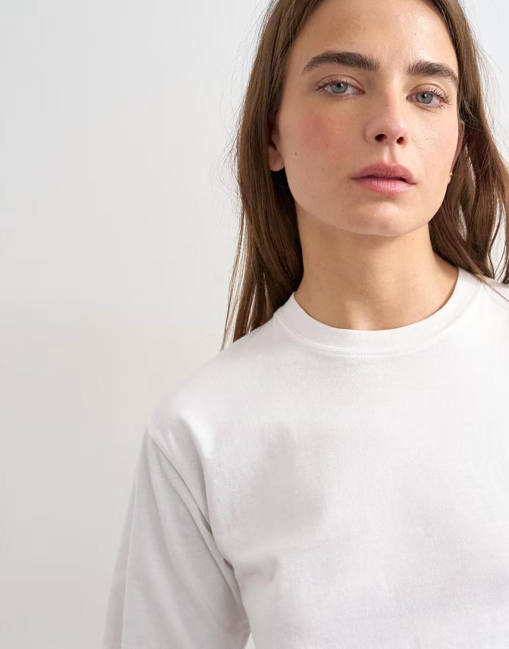 biały t-shirt krótki rękaw okrągły dekolt
