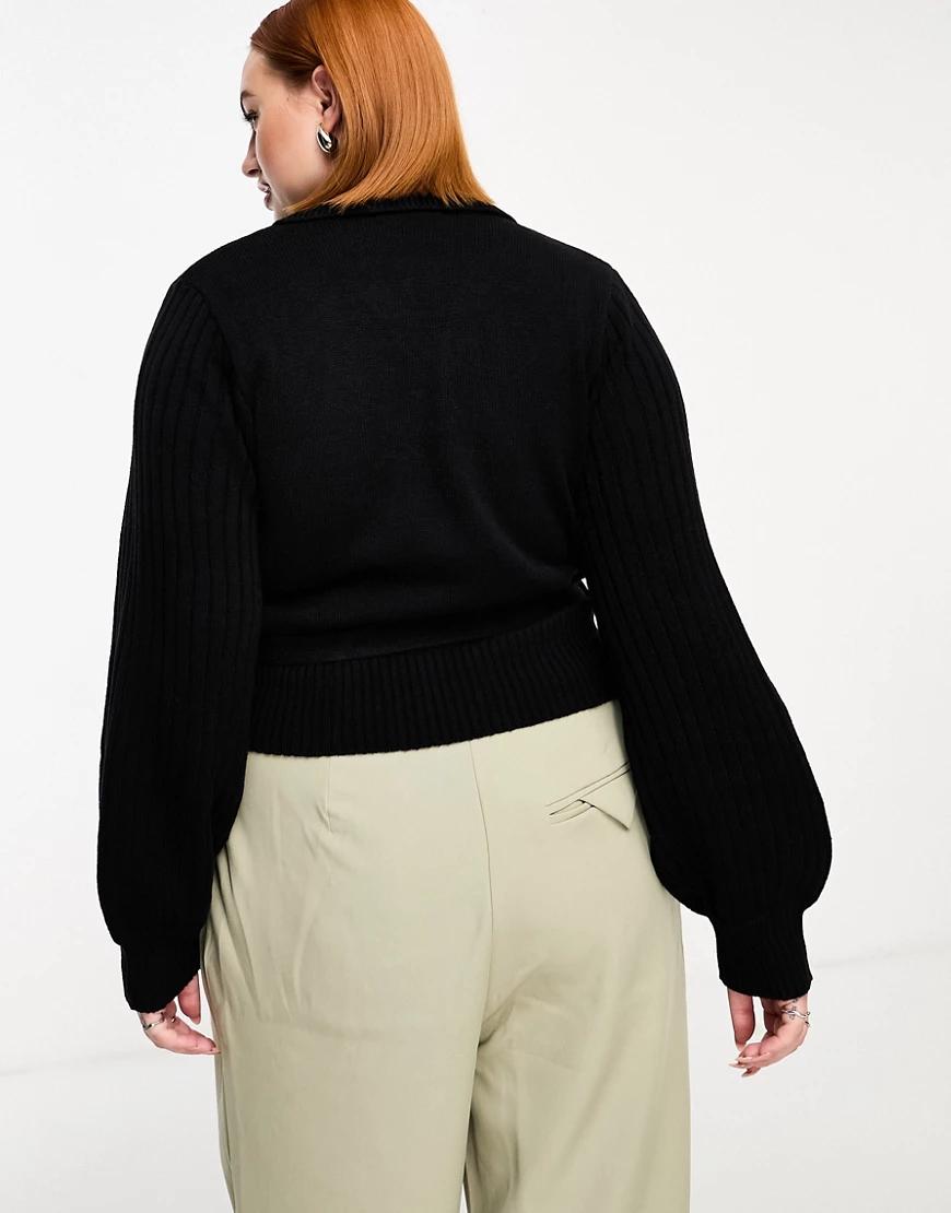 czarny kopertowy sweter wiązanie