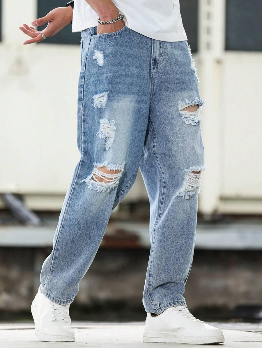niebieskie spodnie jeans
