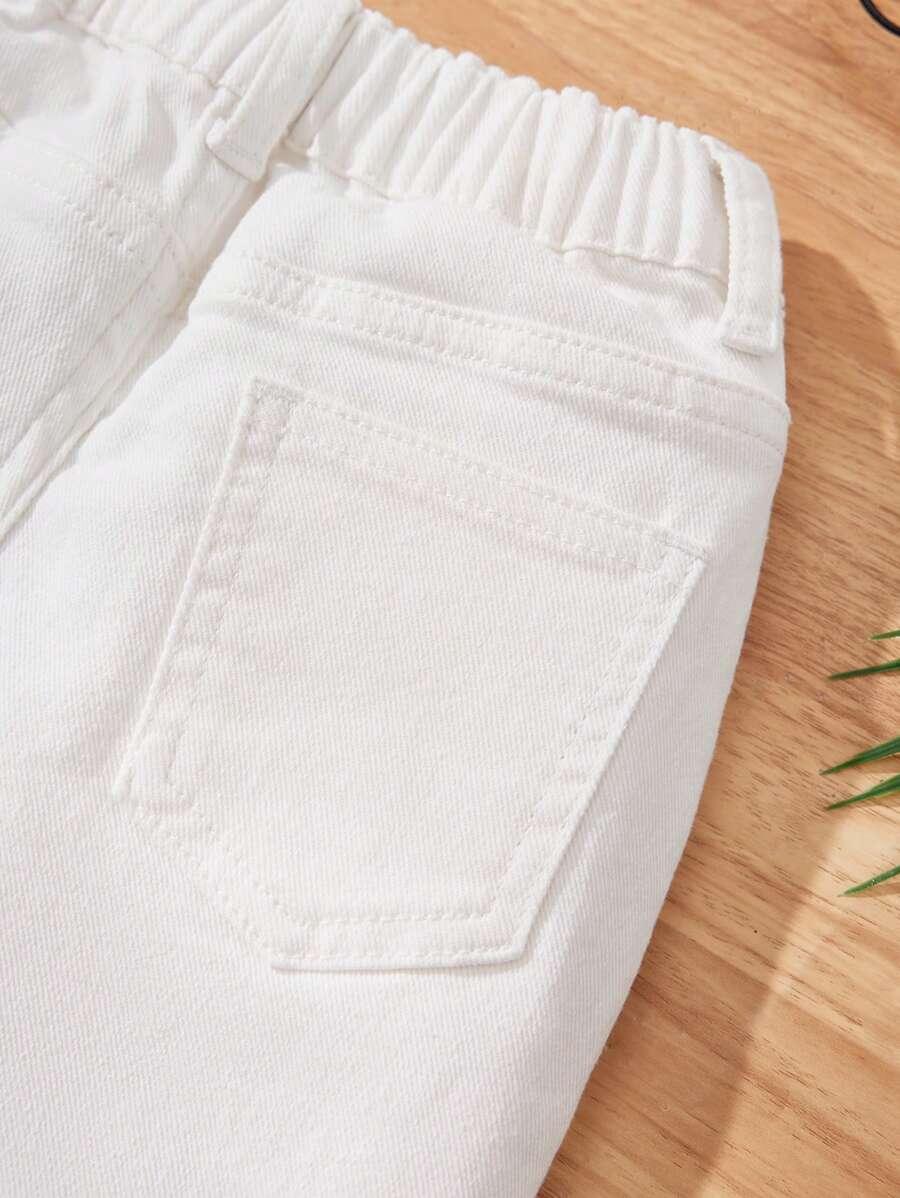 białe spodenki jeans