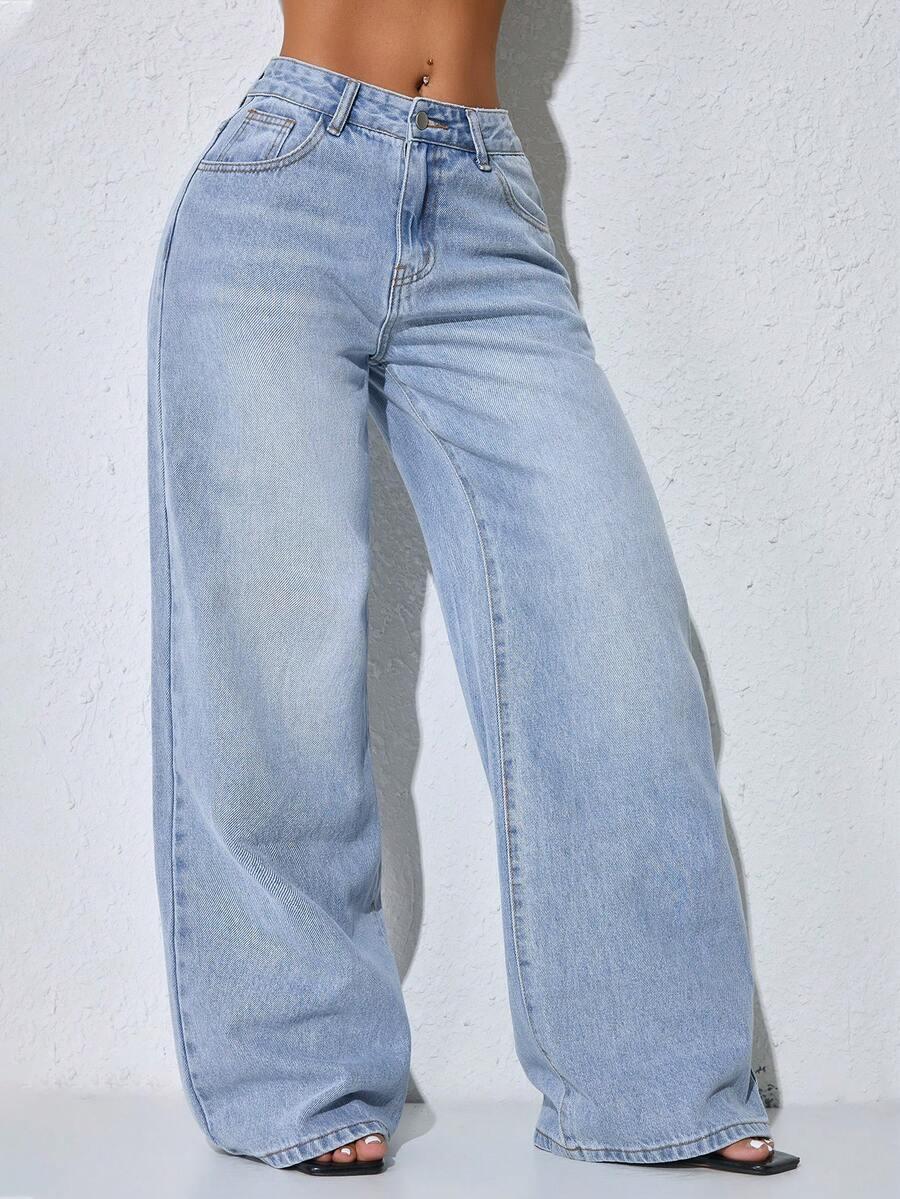 niebieskie spodnie jeans 