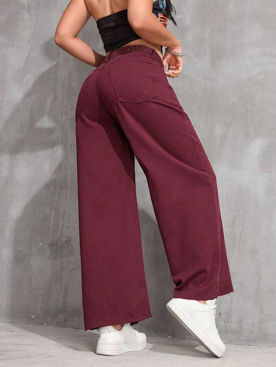 bordowe spodnie jeans