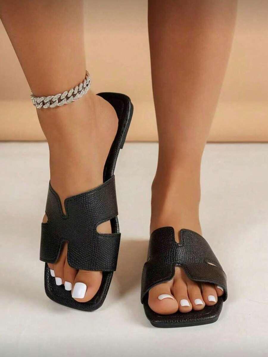 CZARNE KLAPKI CASUAL