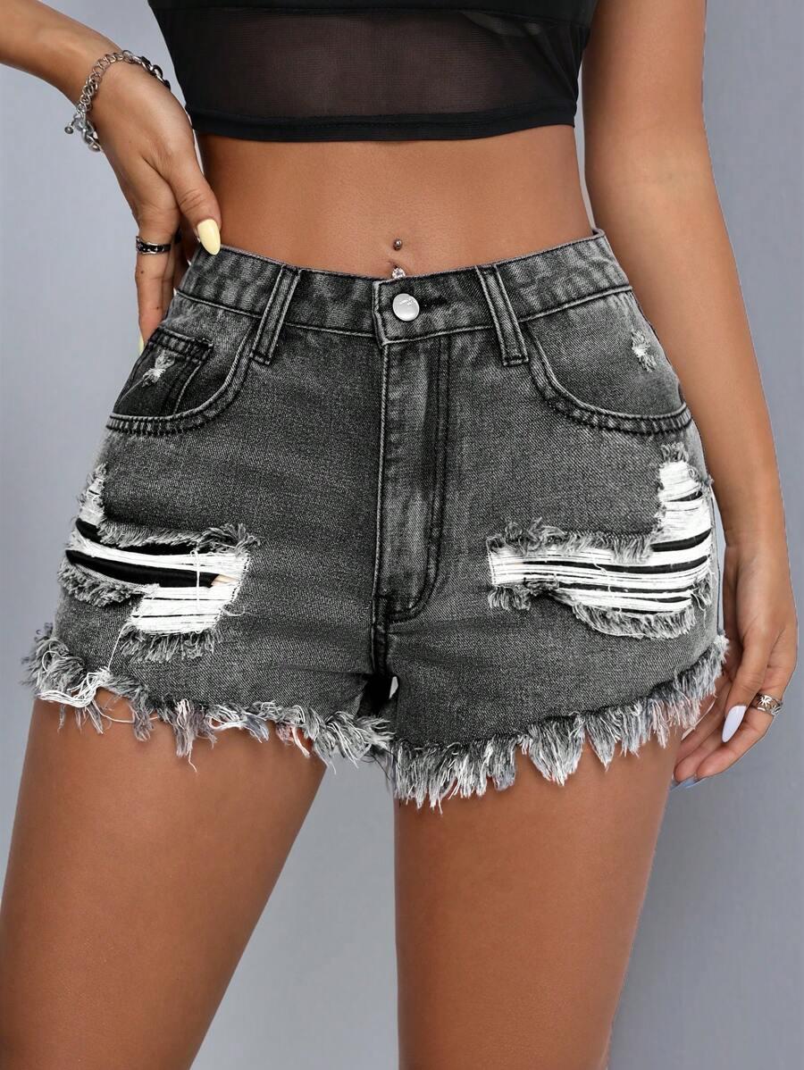 szare spodenki jeans przetarcia