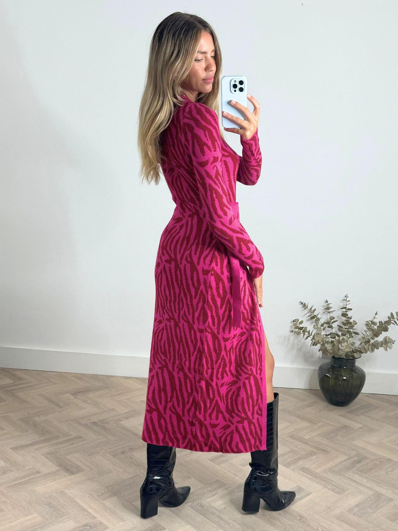 STYLECHEAT SUKIENKA DZIANINOWA Z DŁUGIM RĘKAWEM ANIMAL PRINT