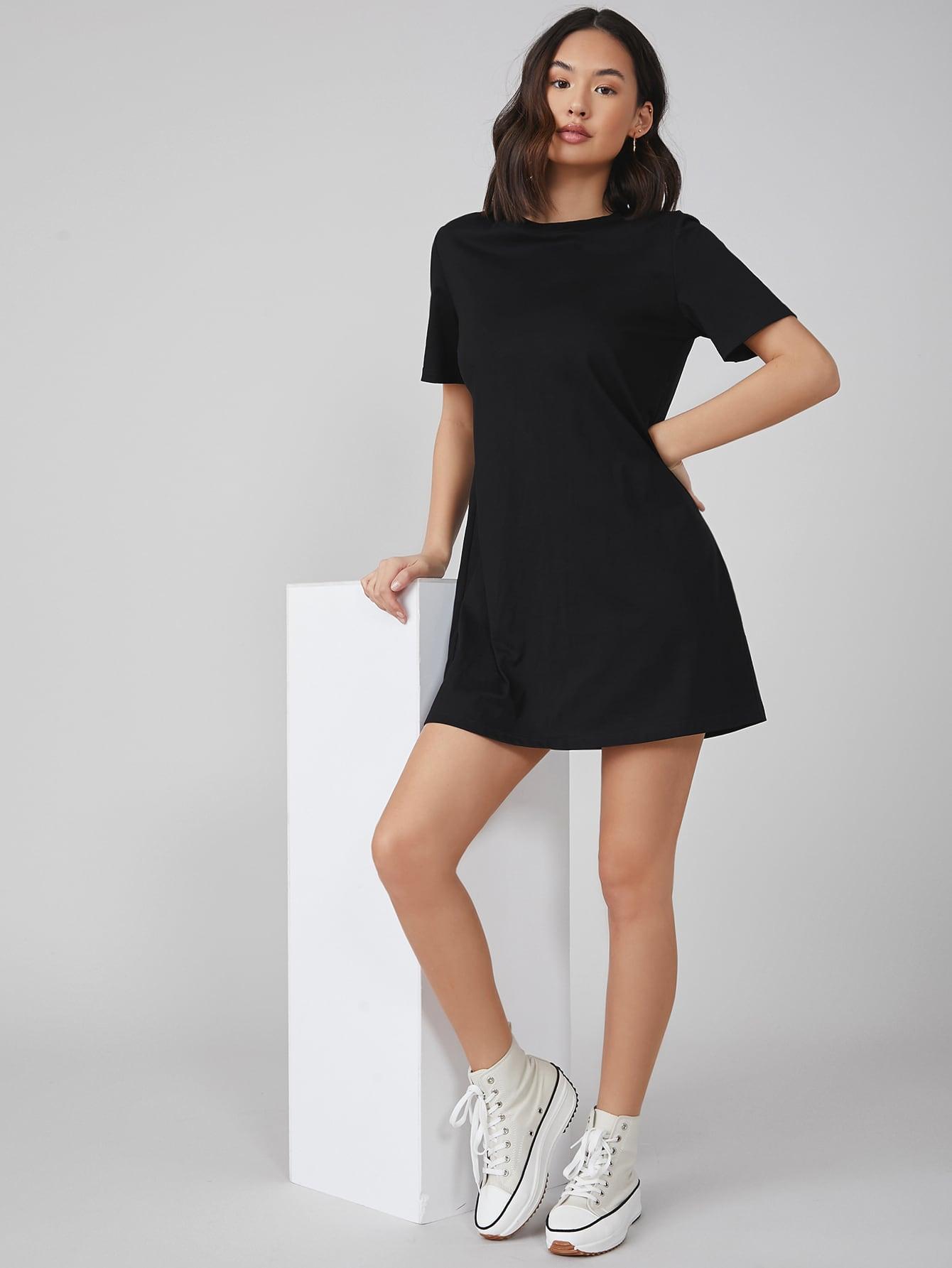CZARNA MINI SUKIENKA