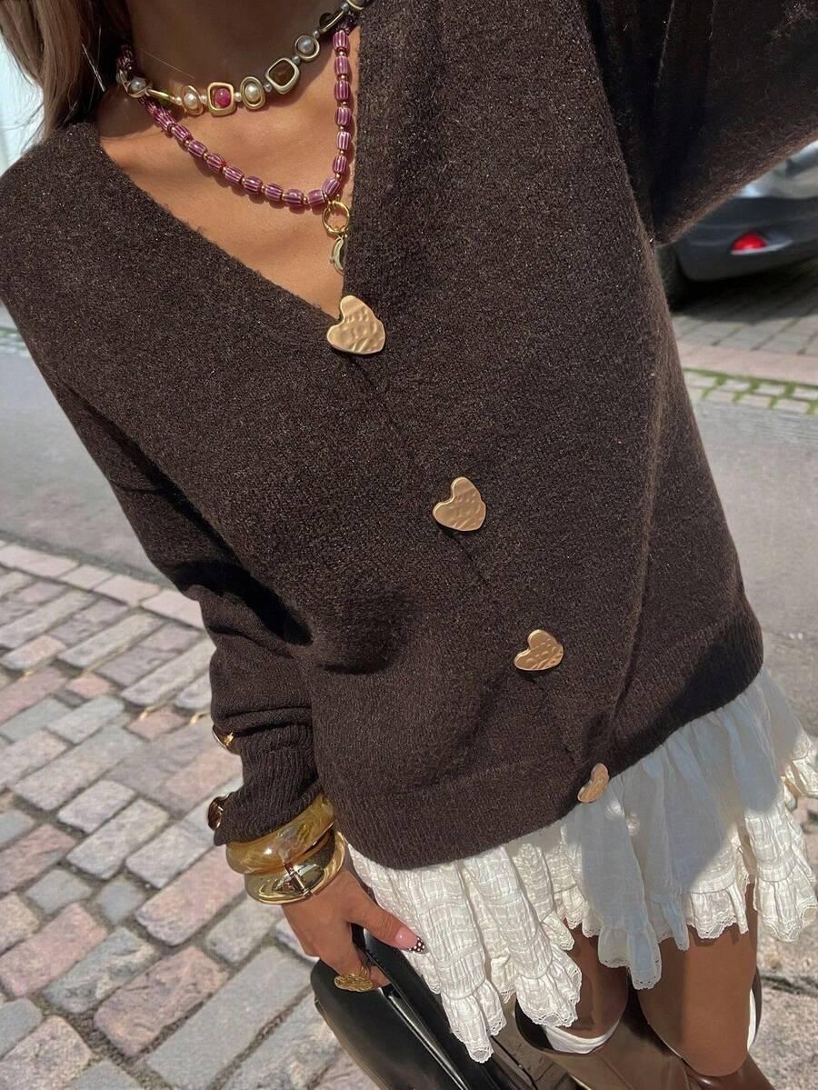 BRĄZOWY SWETER GUZIKI