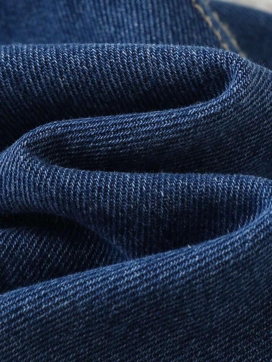 niebieskie spodnie jeans 