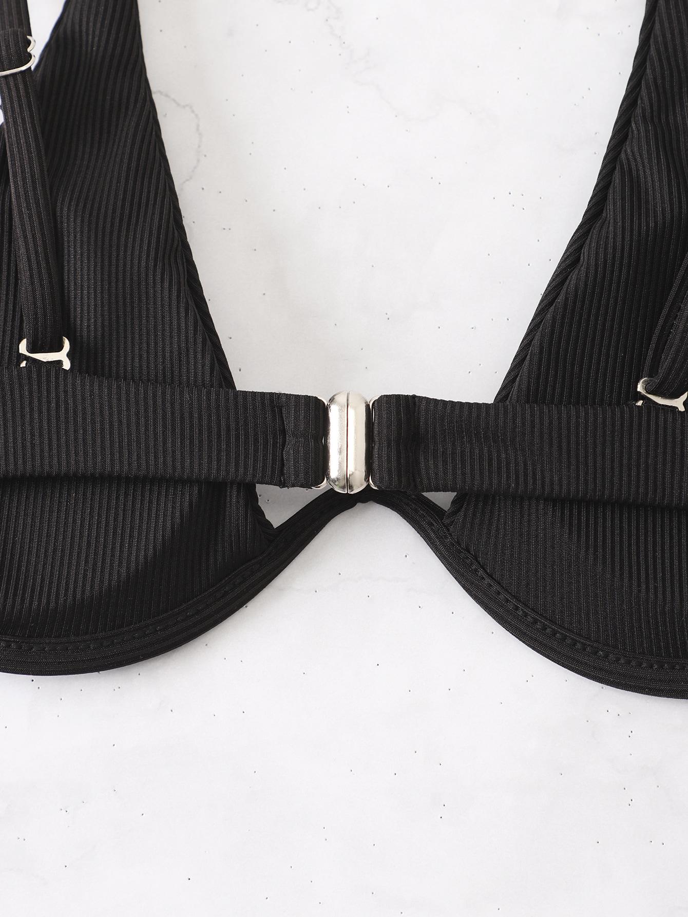 czarna góra od bikini