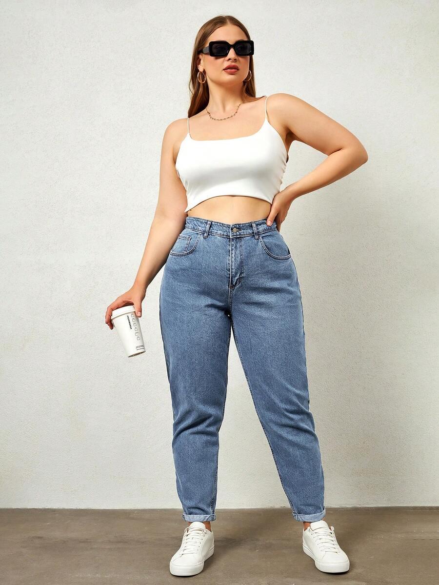 niebieskie spodnie jeans 