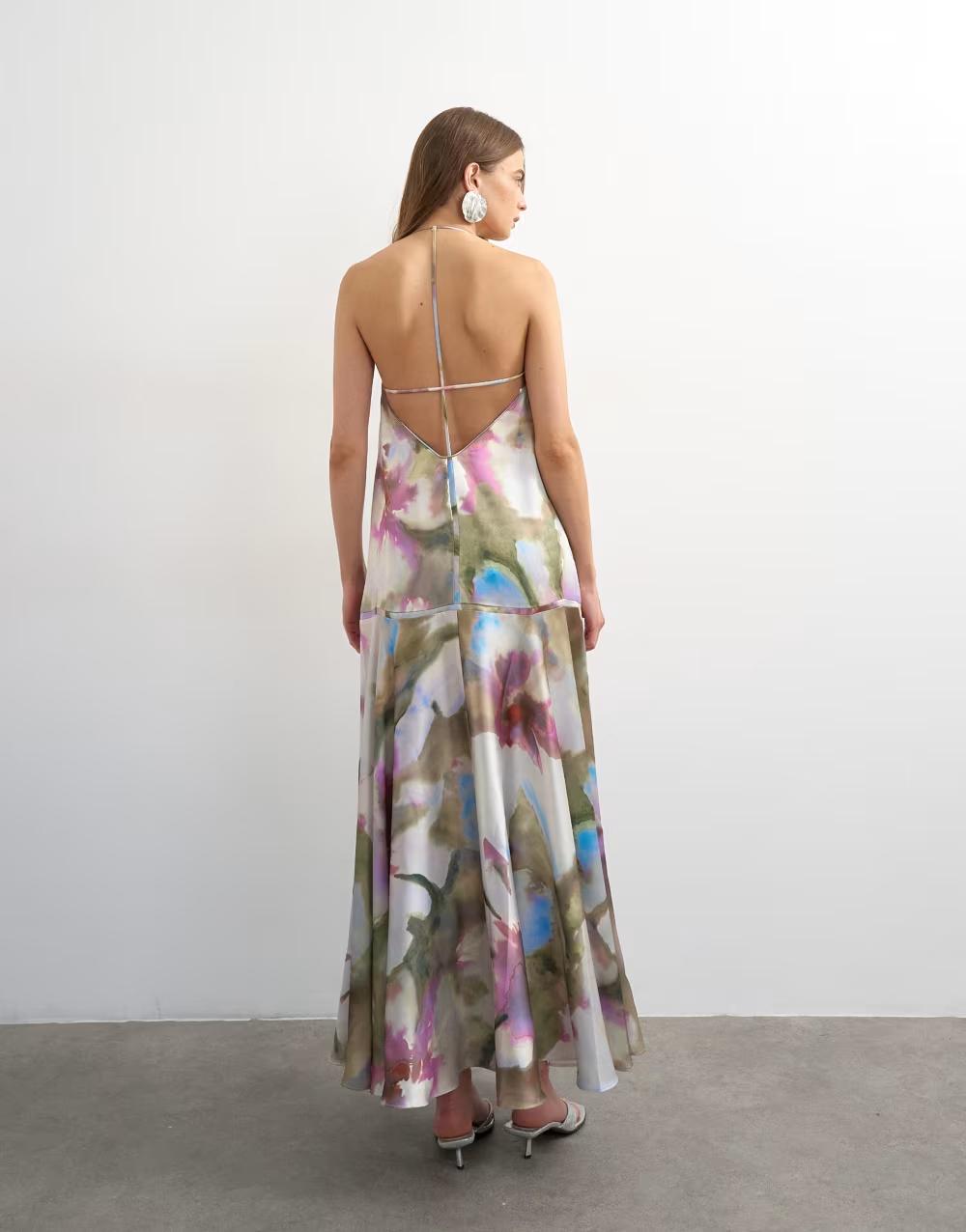 satynowa maxi sukienka w kwiaty