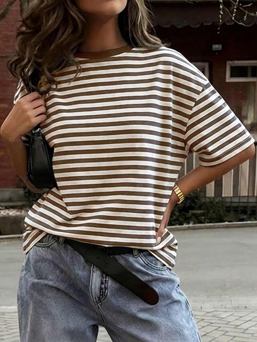 T-SHIRT WZÓR PASKI