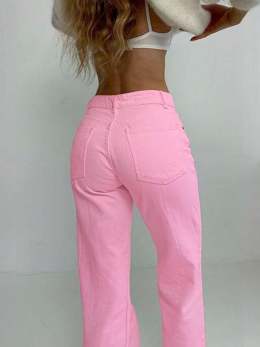 różowe spodnie jeans