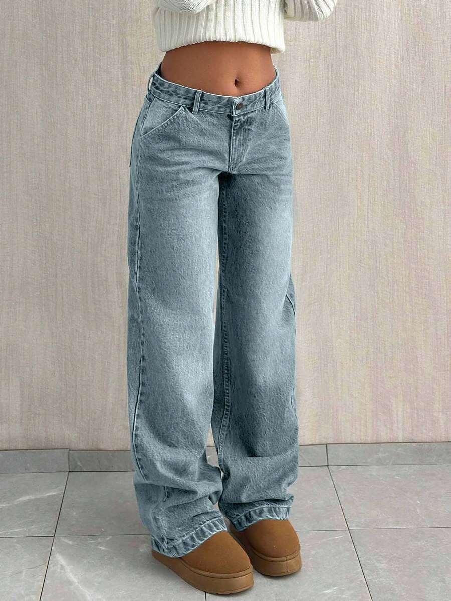 niebieskie spodnie jeans 