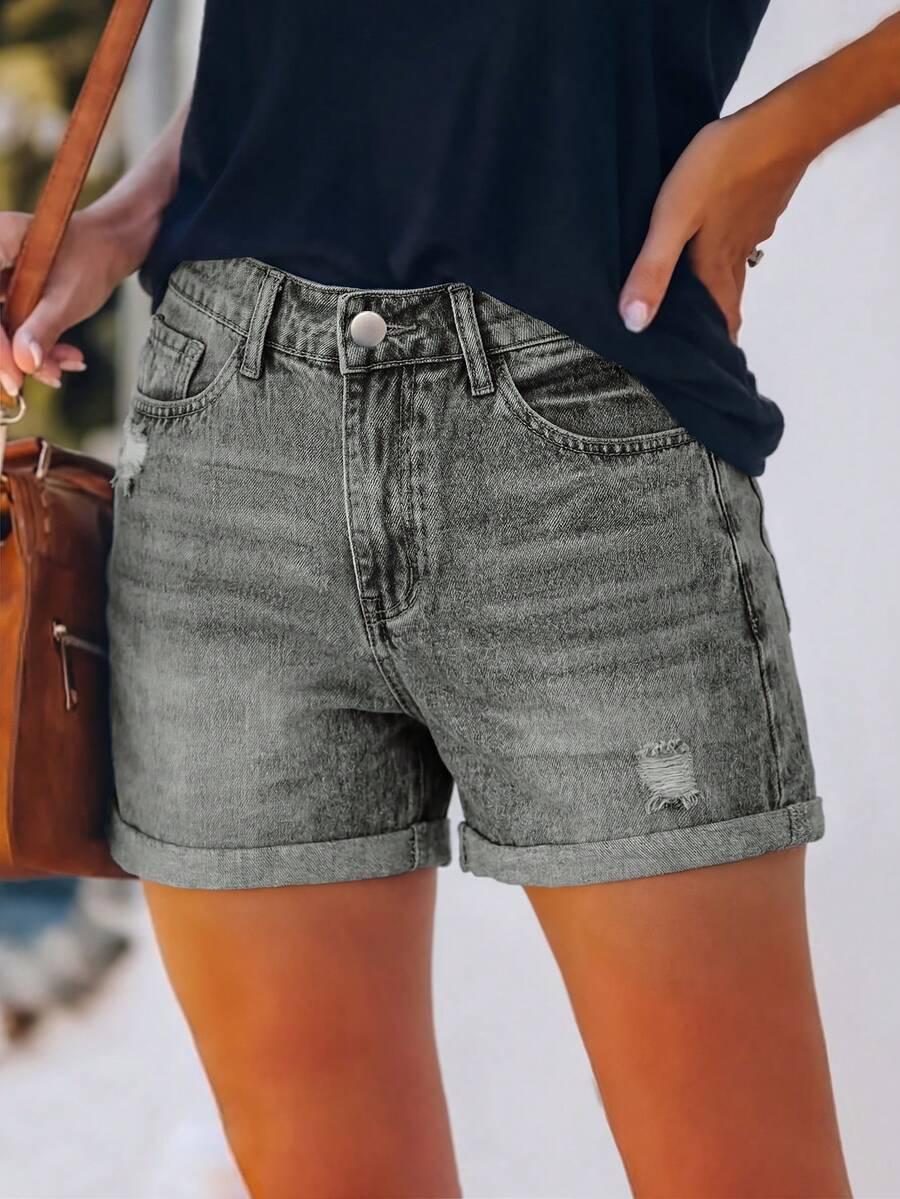 szare spodenki jeans